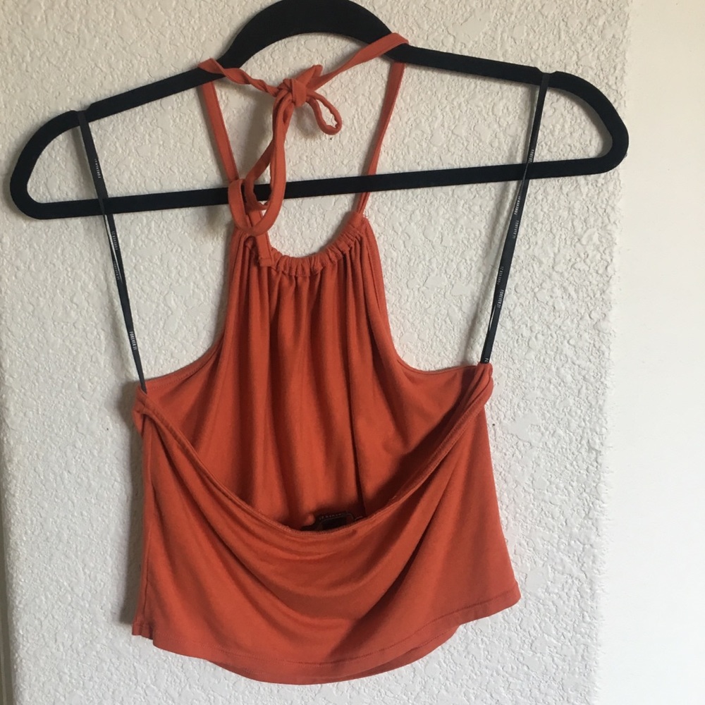Halter top - Picture 2 of 3